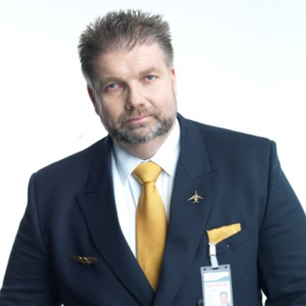 Dr. Dirk Bruse